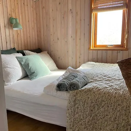 Tatil Evi Exclusive Close To Tornby *